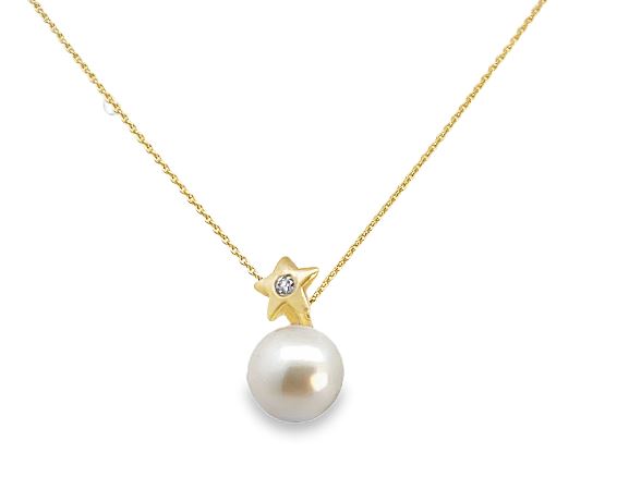 14Y Pearl Pendant with Diamond Accented Star Bail