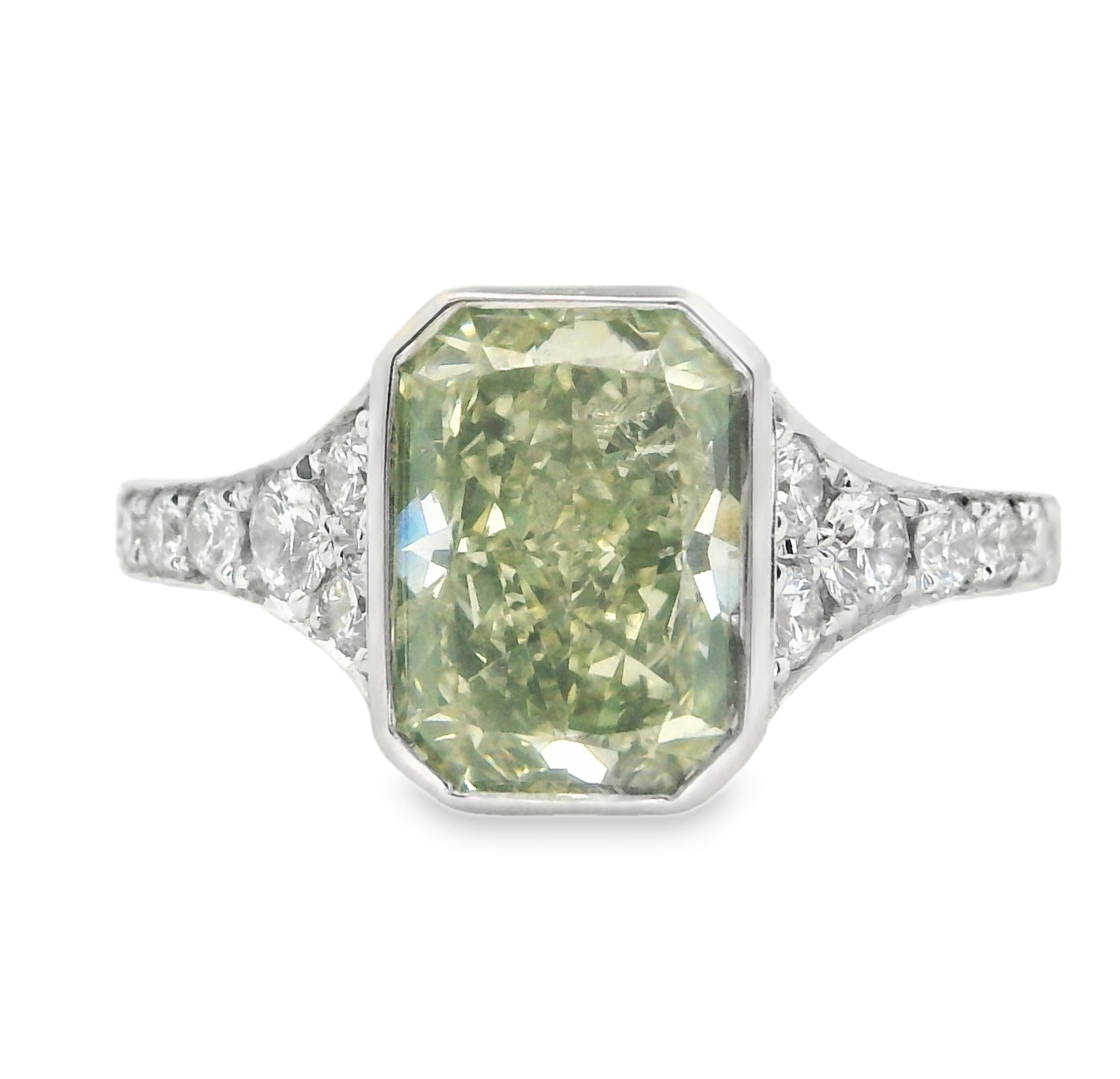 18W 3.03 Bezel Radiant Cut Mint Green Diamond .62ct Bead Set Ring sz 7