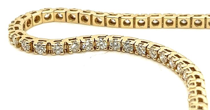 14Y 3.62ctw Diamond Tennis Bracelet