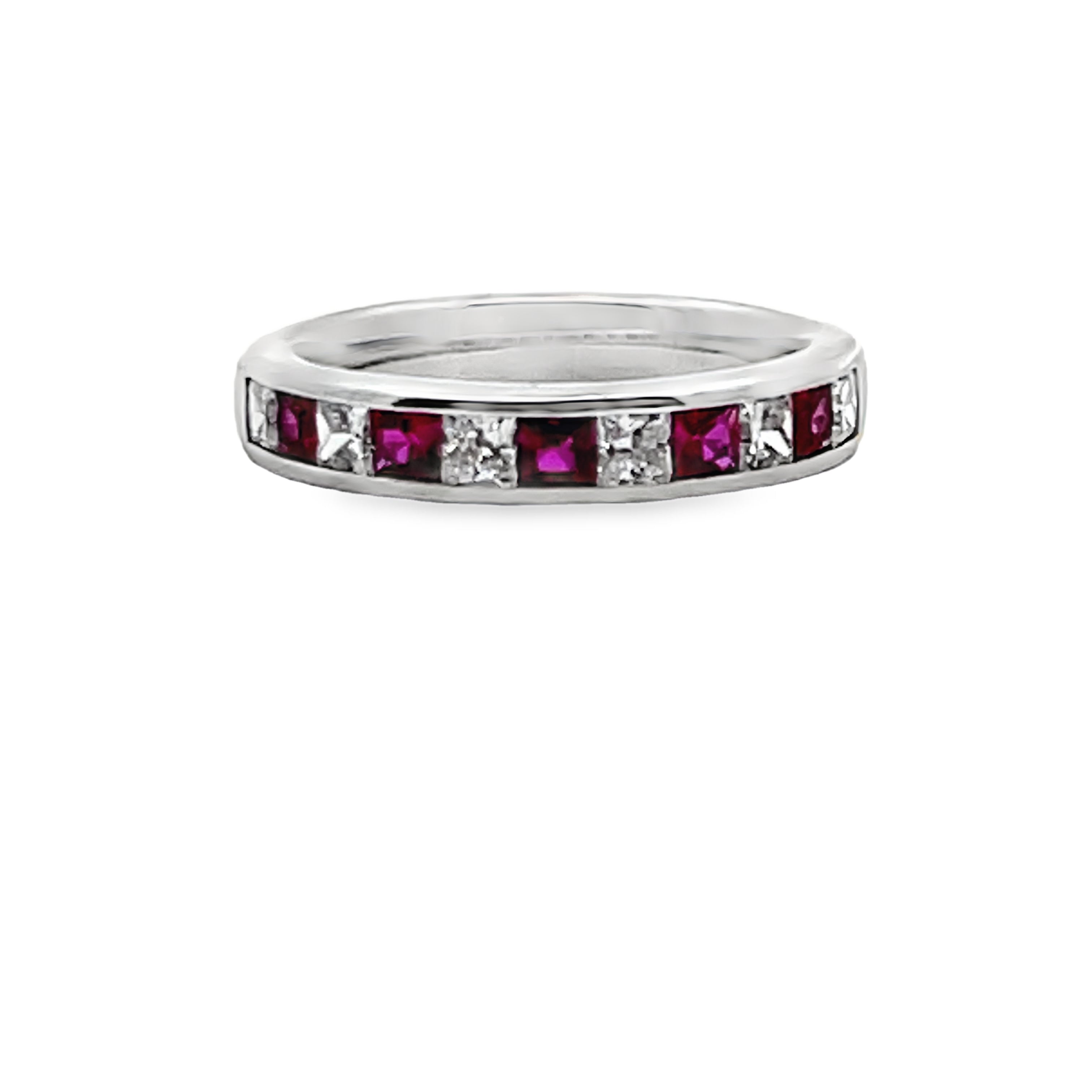 14W ~1.11ctw Lab Grown Princess Cut Diamonds with Ruby Band sz 6.5