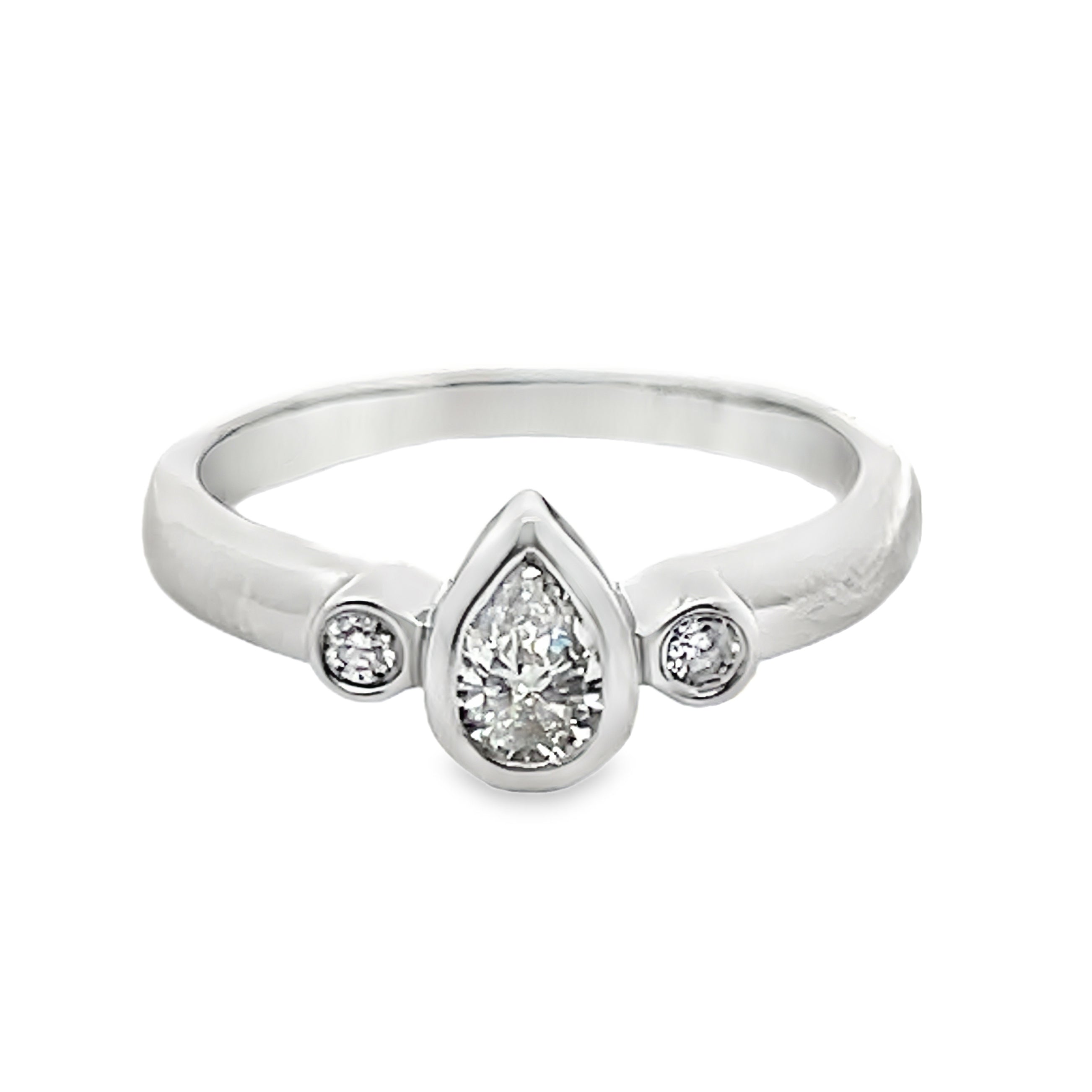 14W Bezel Pear Shape and Round Diamond Ring sz 5