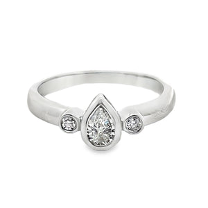 14W Bezel Pear Shape and Round Diamond Ring sz 5