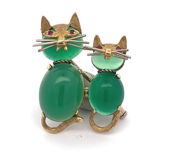 10Y Green Chalcedony Double Cat Pin