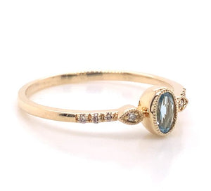 14Y Oval Aqua and Diamond Dainty Stacking Ring sz 7