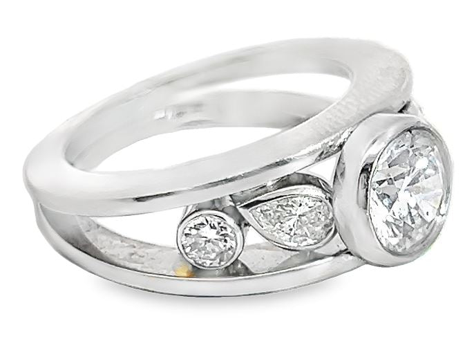 Platinum/Diamond Semi-Mount Ring 6.5mm Round CZ Bezel Center Size 5.5