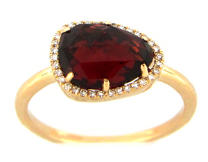 Dilamani 14Y 2.84ct Garnet Bean Shape and 0.08ctw Diamond Halo Ring