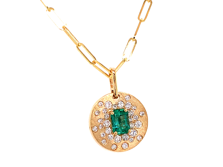 14Y Satin Disc Pend w Emerald and Diamonds on 18" Paperclip Chain