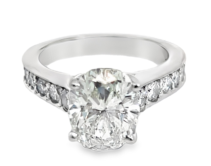 Platinum 10x7.8mm 2.83ct I/SI2 Oval Diamond in Bead Set Diamond Ring sz 5