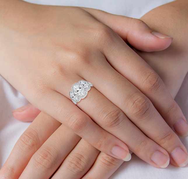 14W Lab Grown 3 Stone Oval Diamond Engagement Ring with Round Brilliant Cut Halo and Accents sz 6.5
